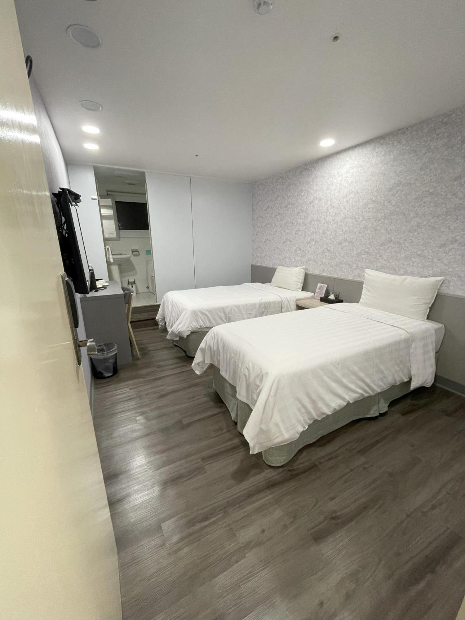 歐法行旅 O Fun Hotel Taipei Esterno foto