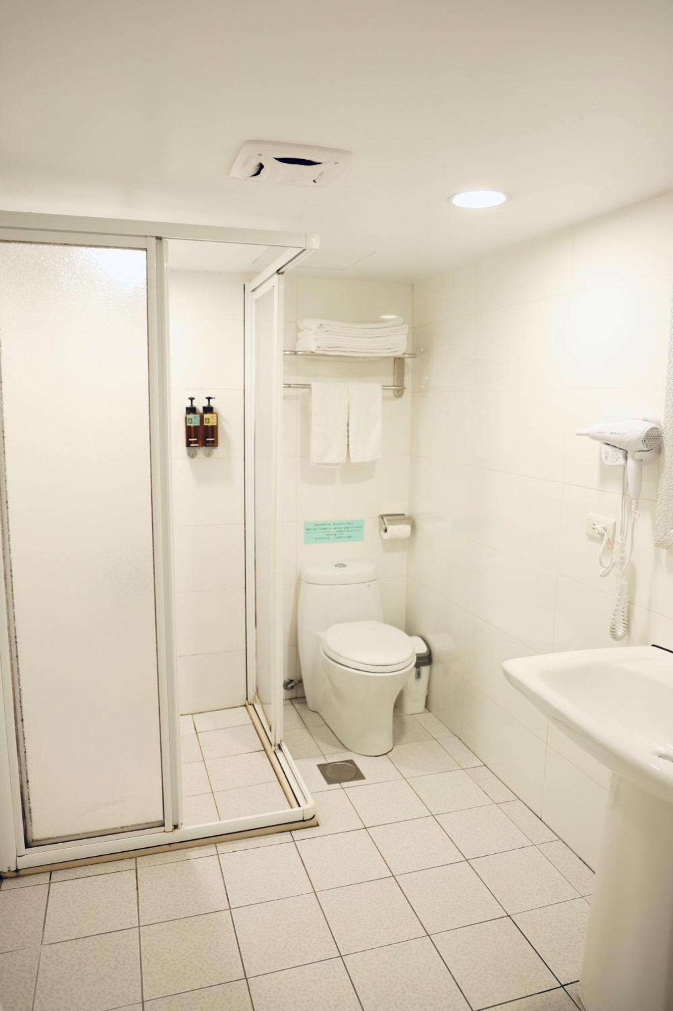歐法行旅 O Fun Hotel Taipei Esterno foto